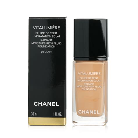 chanel vitalumiere radiant moisture-rich fluid foundation